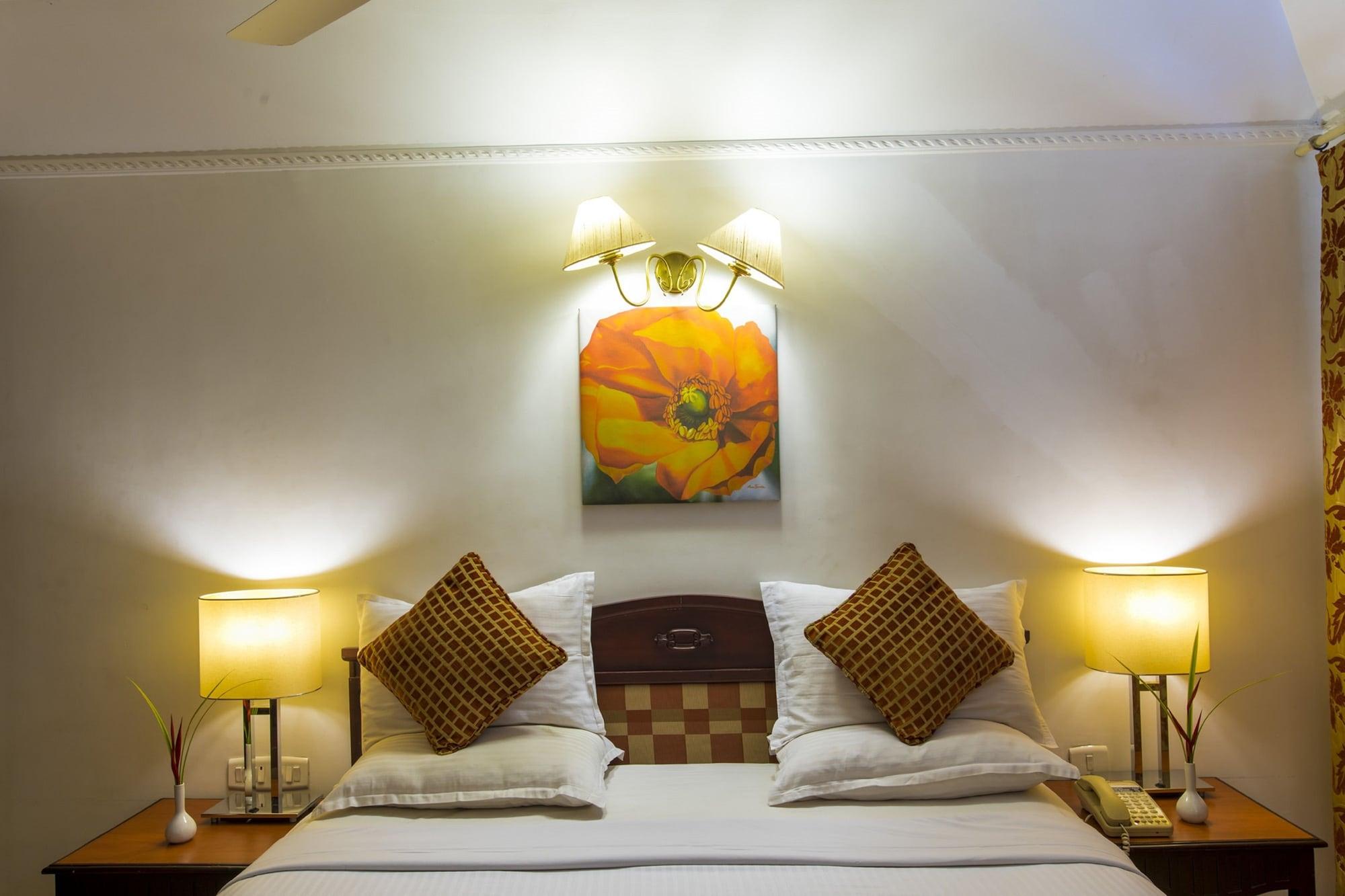 Golf View Hotels & Suites Nedumbassery Exterior photo